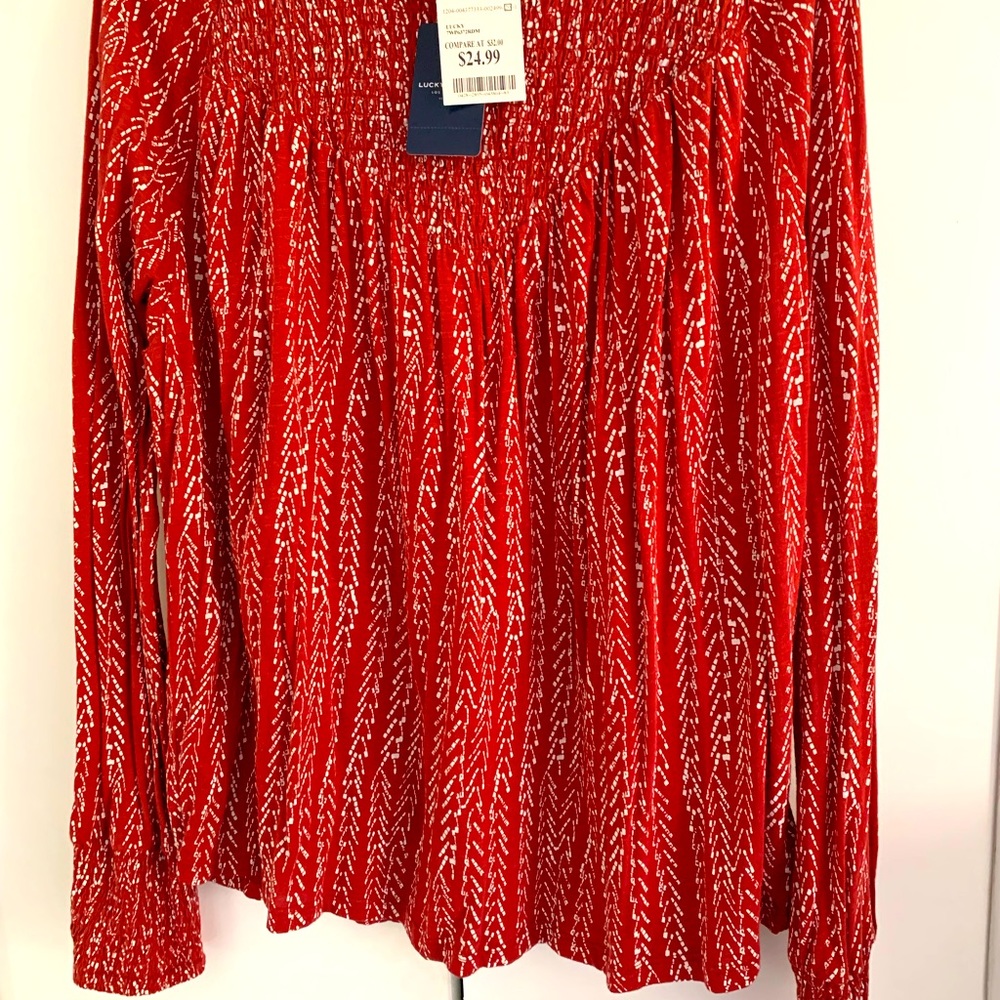 NWT MARSHALLS LONG SLEEVE T TOP. SIZE XL.